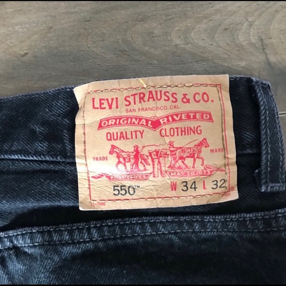 Vintage 550 High Waisted Levi's Jeans - Picture 8 of 8